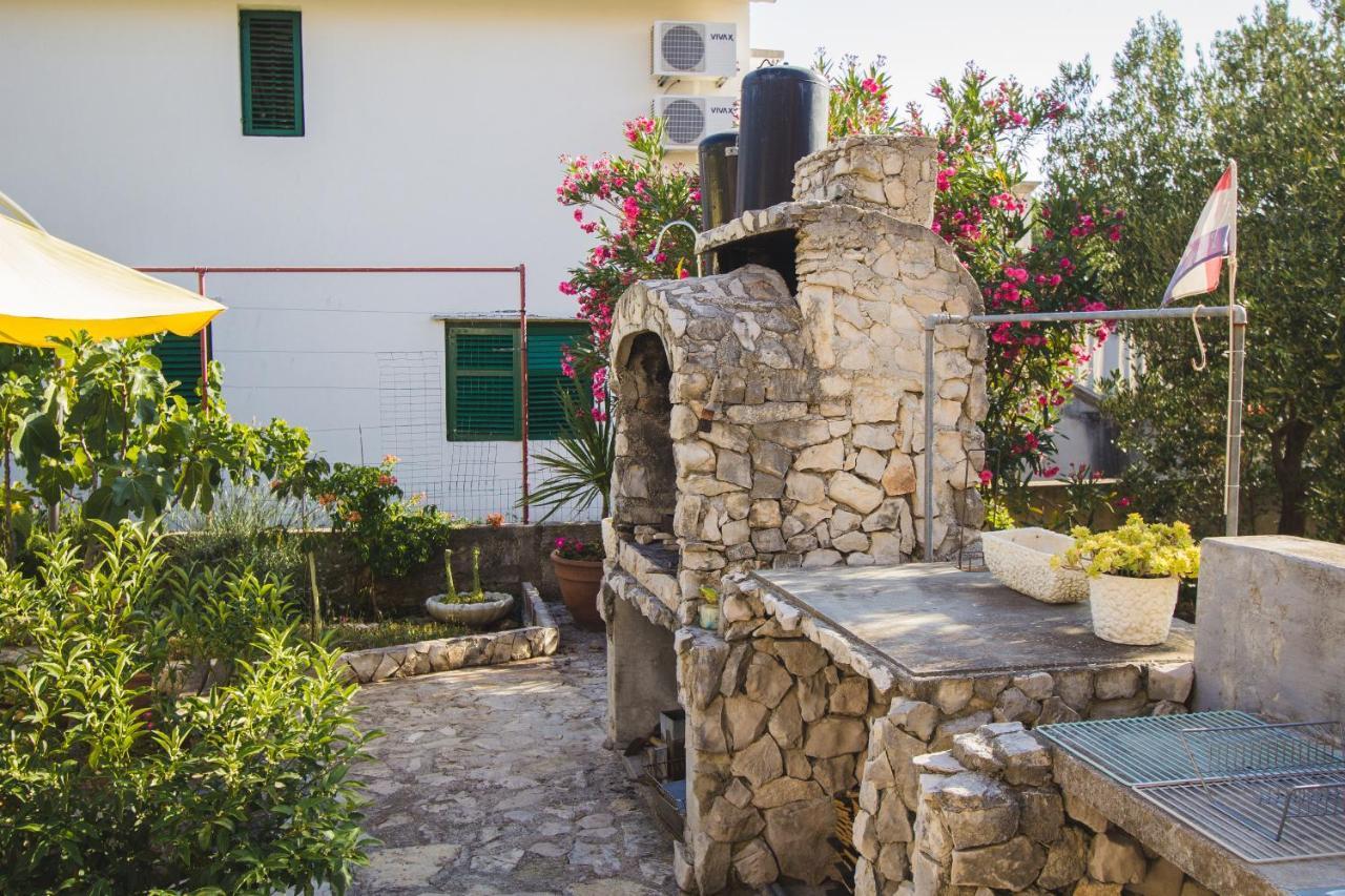 Apartmani Alic Σίμπενικ Εξωτερικό φωτογραφία