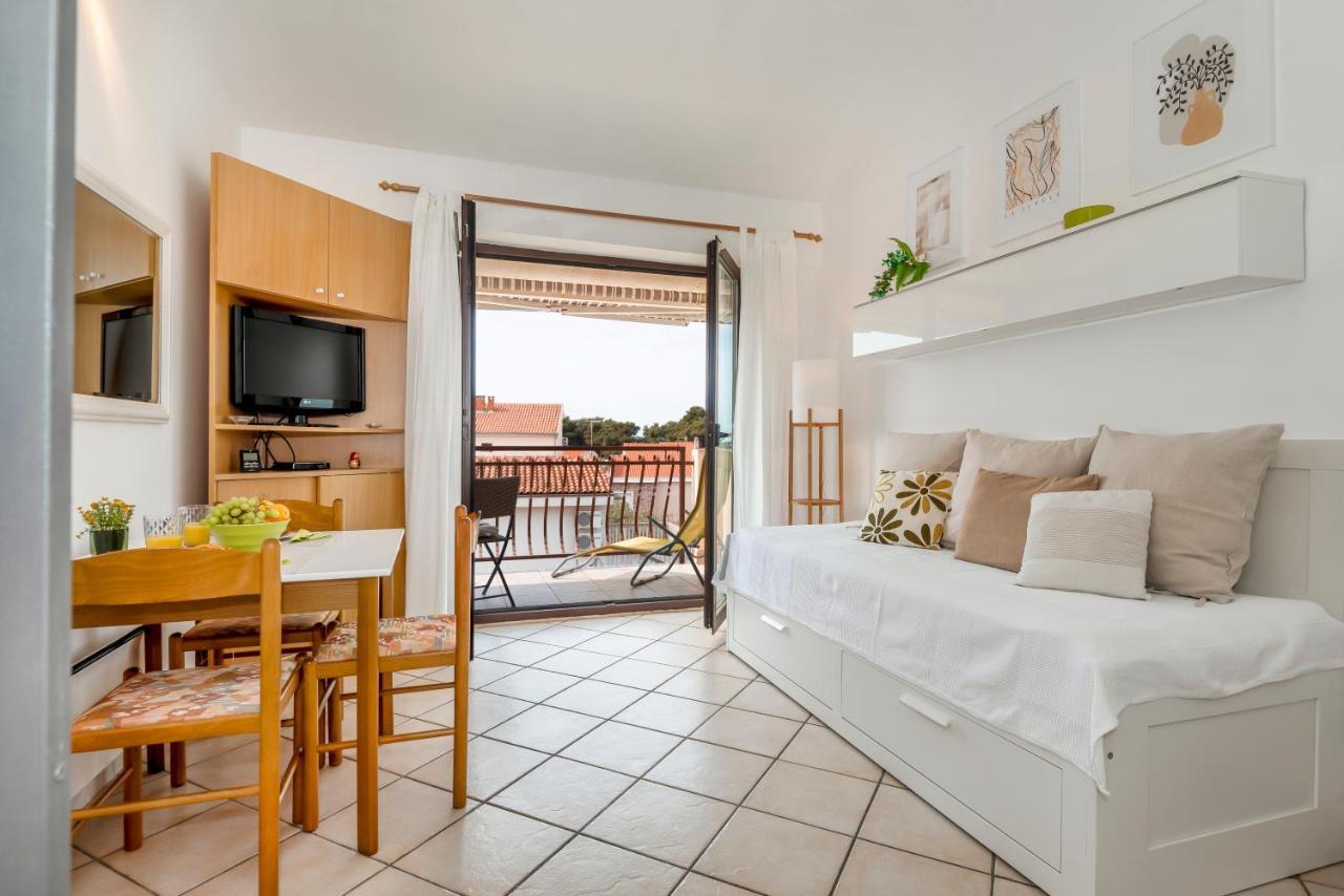 Apartmani Alic Σίμπενικ Εξωτερικό φωτογραφία