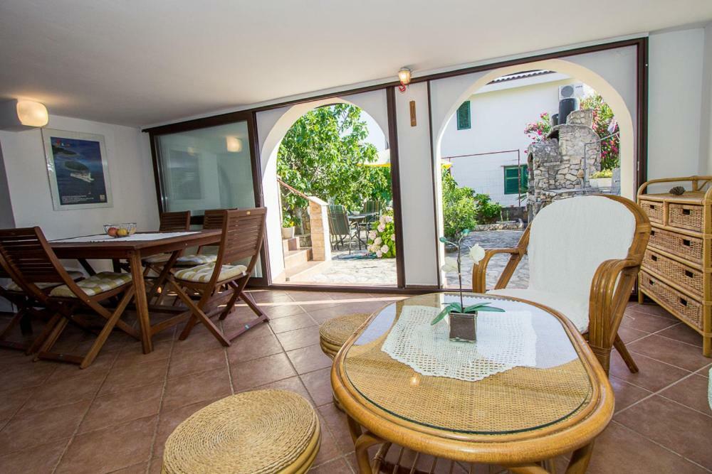 Apartmani Alic Σίμπενικ Εξωτερικό φωτογραφία